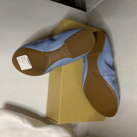 Michael Kors Light Blue Juliette Logo Lock Ballet Flats New Size 7 (NEW) - Picture 6 of 7